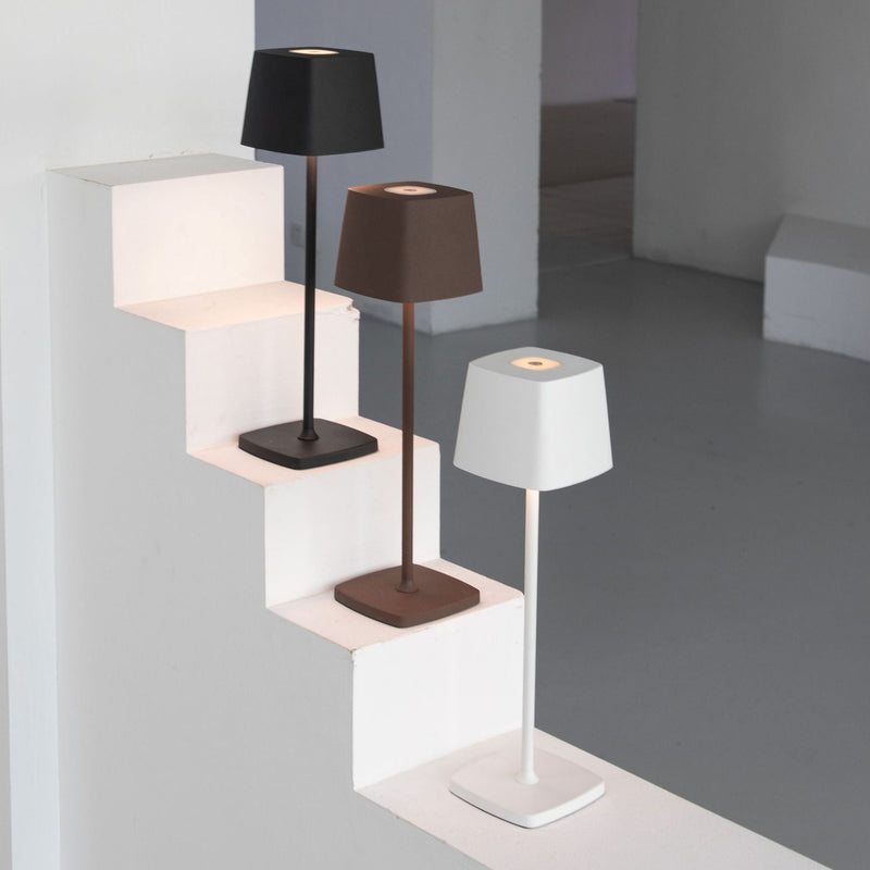 Dining Room Lighting by Lumeva